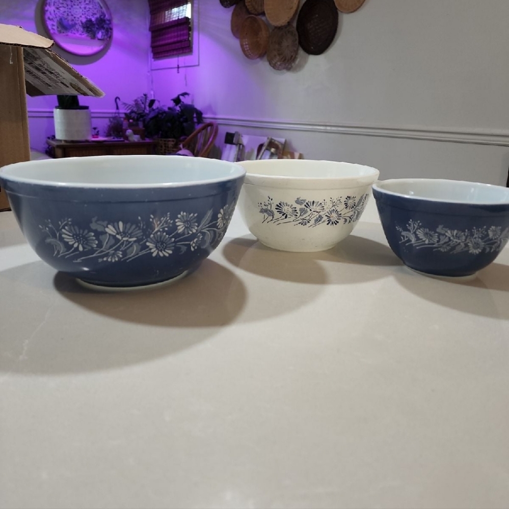 Pyrex colonial mist 401,402,403
